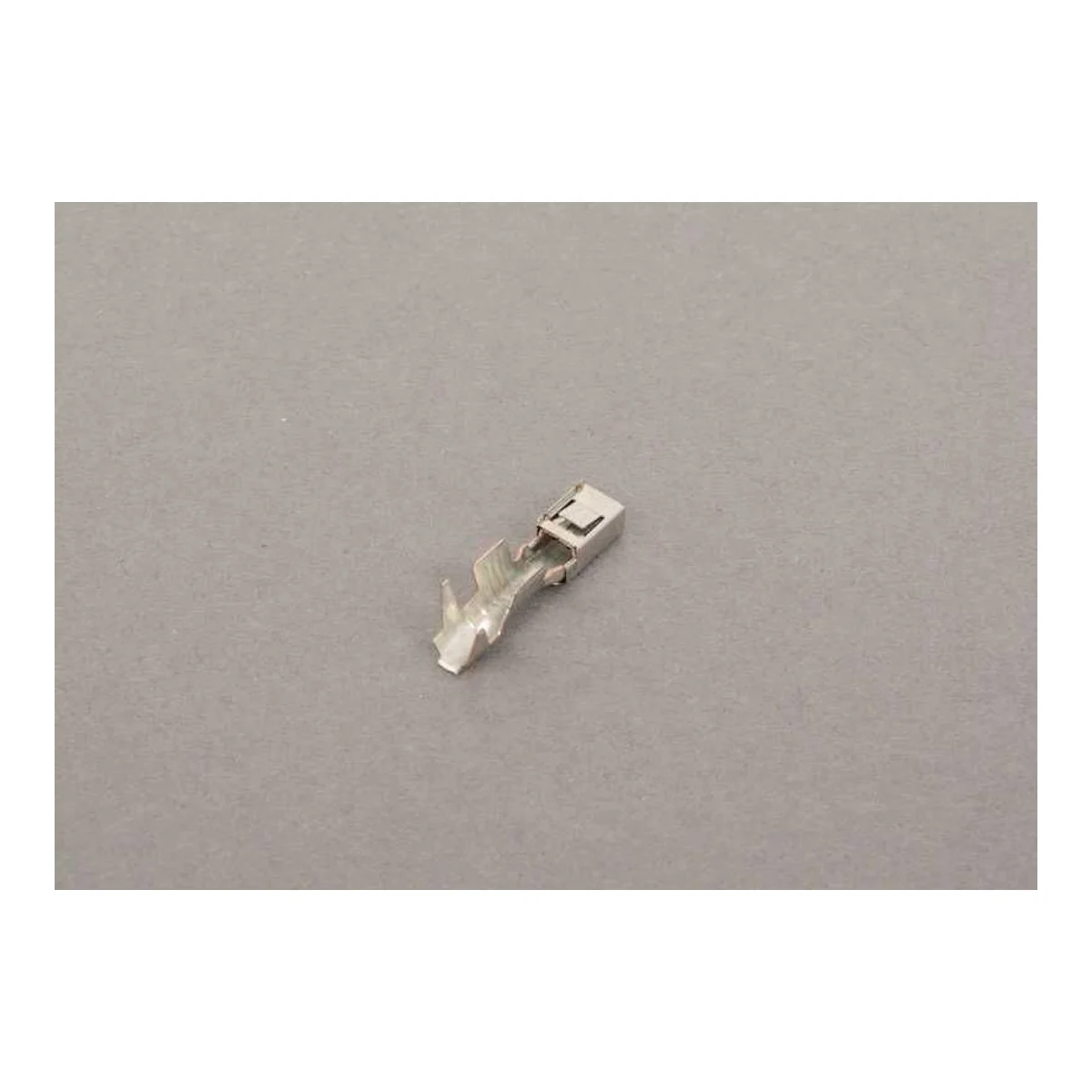 BMW E46 E60 E81 F20… ELO Power Kablo Terminali 61136913612