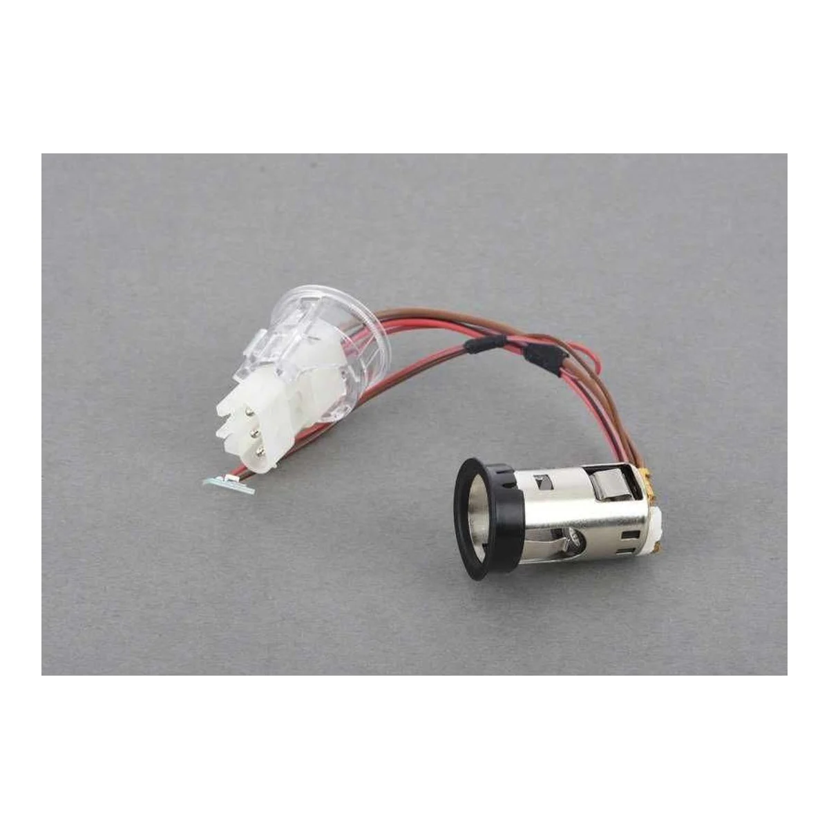 BMW F90 F91 F92 F93… LED Işıklı Elektrik Prizi 61349302184