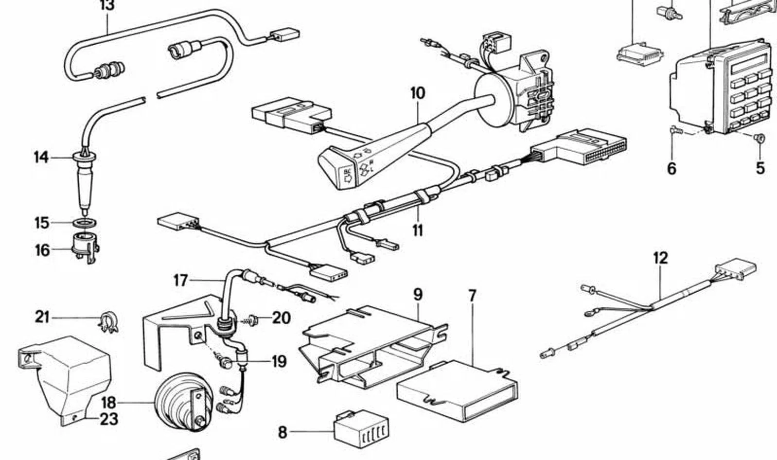 BMW 5 Serisi E28 Elektronik Kodlama Fişi 65811375818