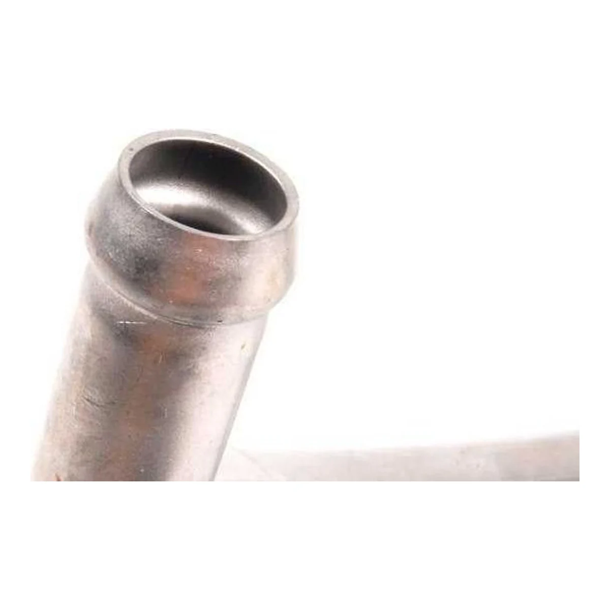 BMW E60 E65 E83 E87… N52 N53 Termostat Hortumu 11537516414