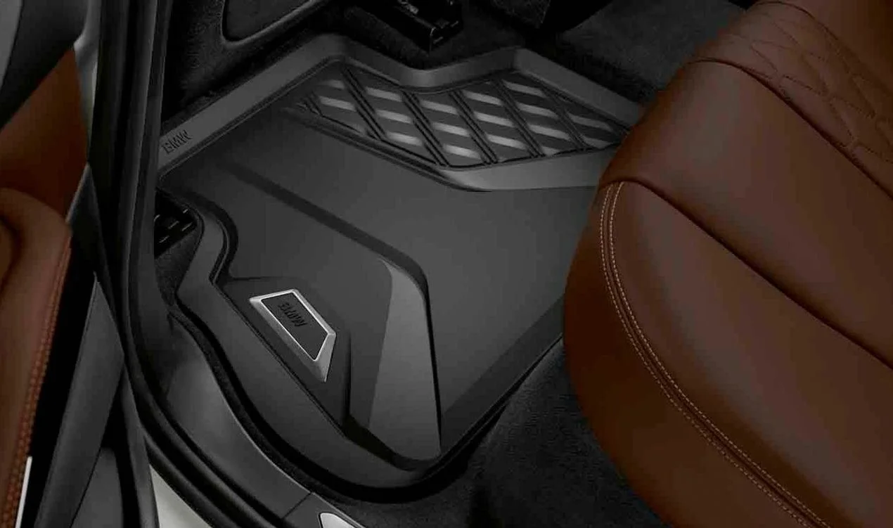 BMW X5 G05 Arka Paspas Lastik Siyah 51472458552