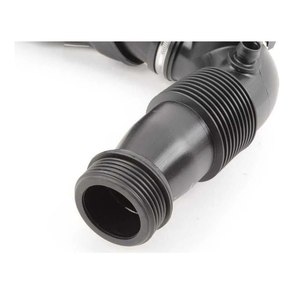 BMW F20 F21 F30 F32… N20 N26 Hava Filtre Borusu 13717605045