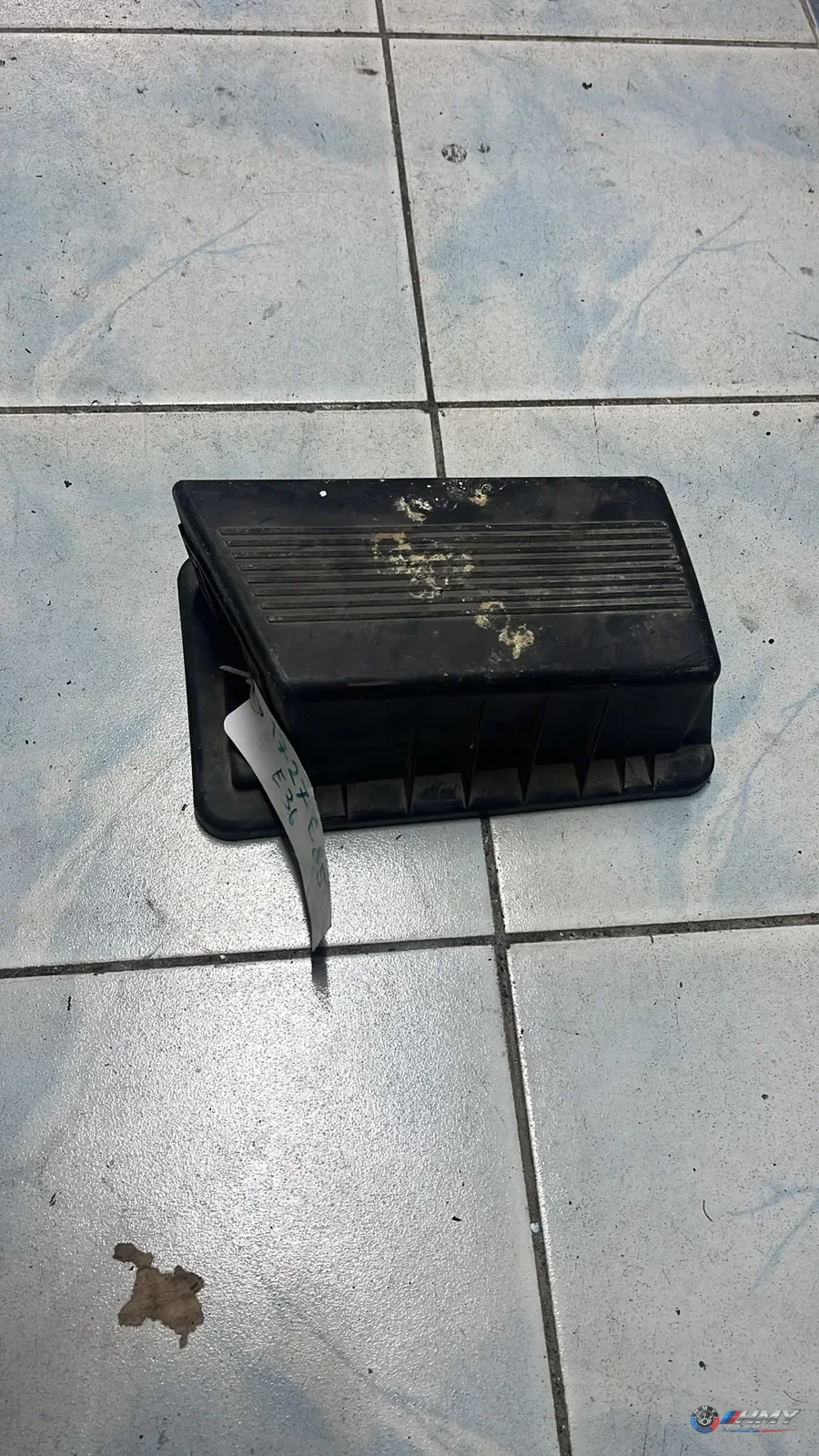 BMW Orijinal Çıkma Hava Filtre Kutusu Kapağı 1727685