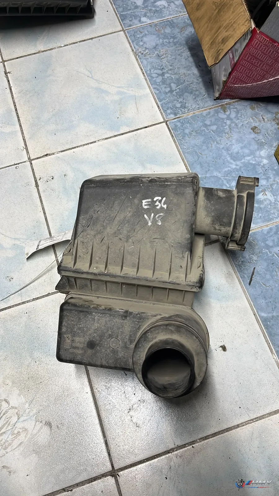 BMW Orijinal Çıkma E32 E34 - M60 Hava Filtre Kazanı 13711736488