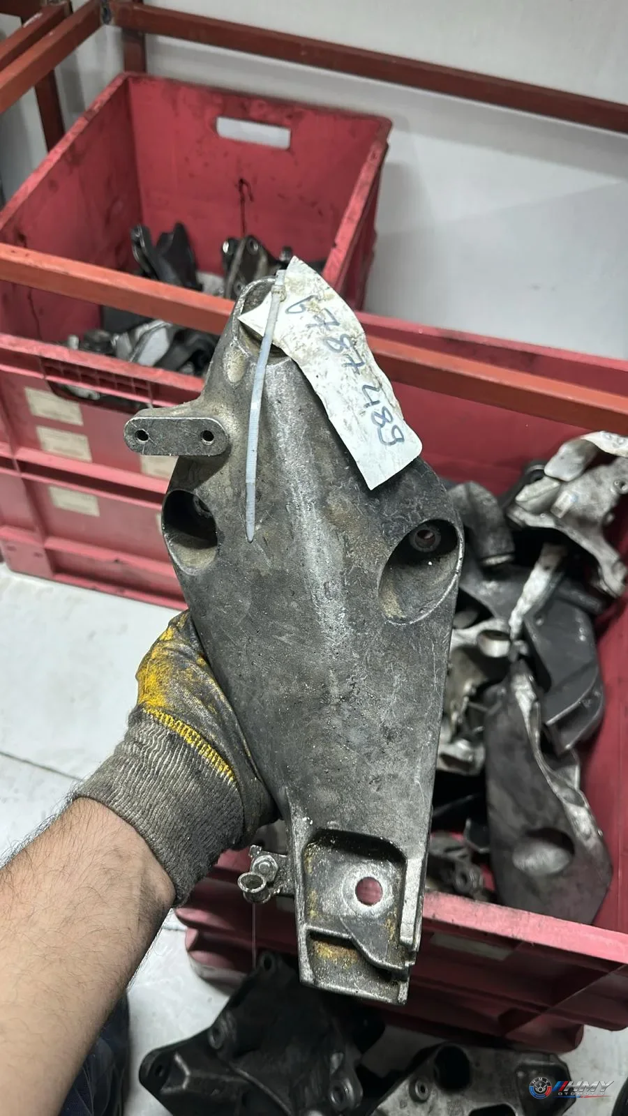 BMW Orijinal Çıkma E70 E71 - M57 Sol Motor Bağlantı Mesnedi 22116787489