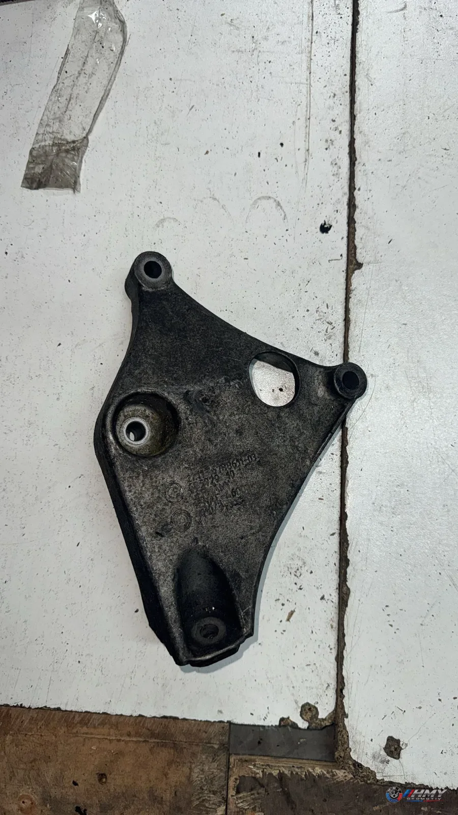 BMW F20 F21 F22 F30… N47 Sol Bağlantı Parçası/Motor Kulağı 22116788611 Orijinal Çıkma