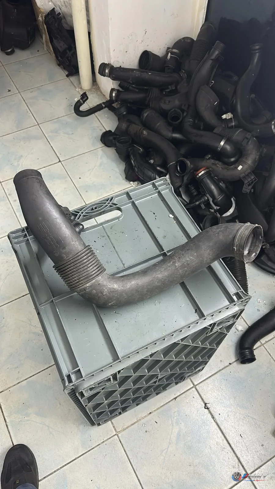 BMW Orijinal Çıkma Hava Filtre Kutusu Emiş Borusu 6919623