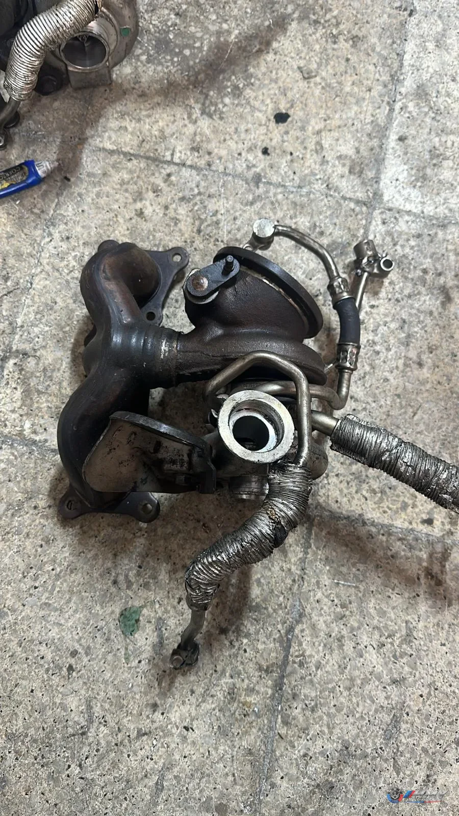 BMW Orijinal Çıkma E82 E88 E89 E90 E91 E92 - Turbo Şarj 11657563686