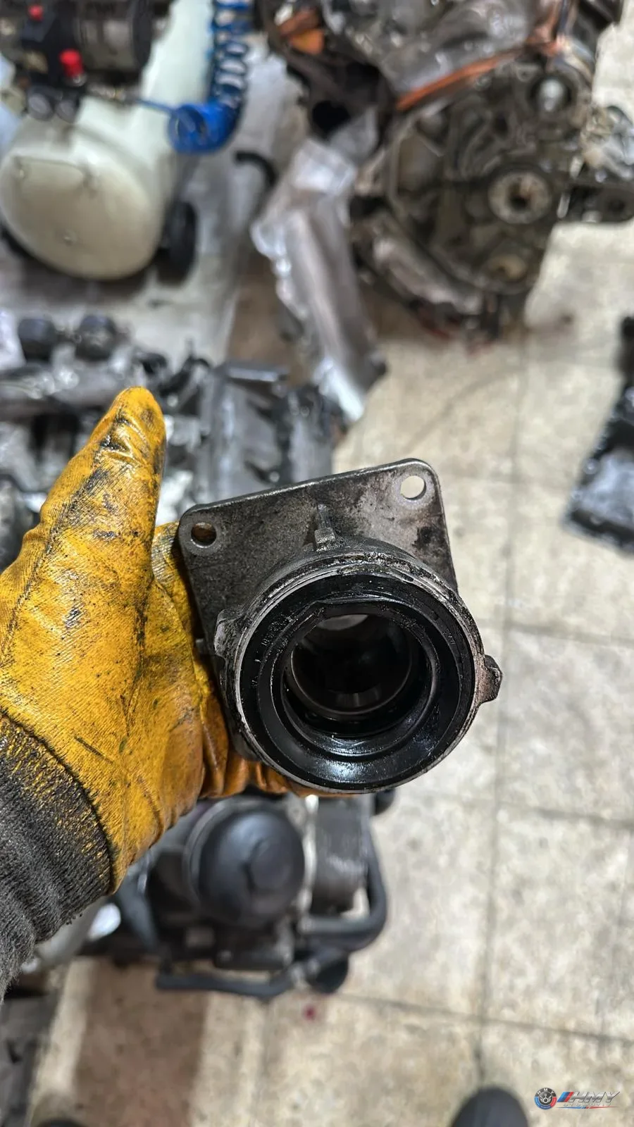 BMW Orijinal Çıkma Yağ Filtre Kapağı 7563779