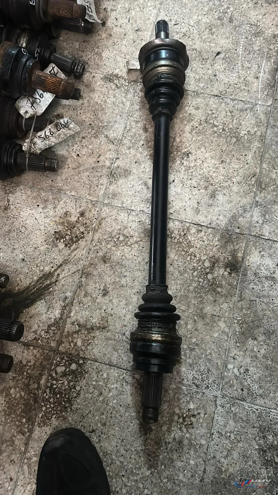 BMW Orijinal Çıkma F01 F02 F07 - Sağ N47N N52N Arka Sol Aks 33207566068