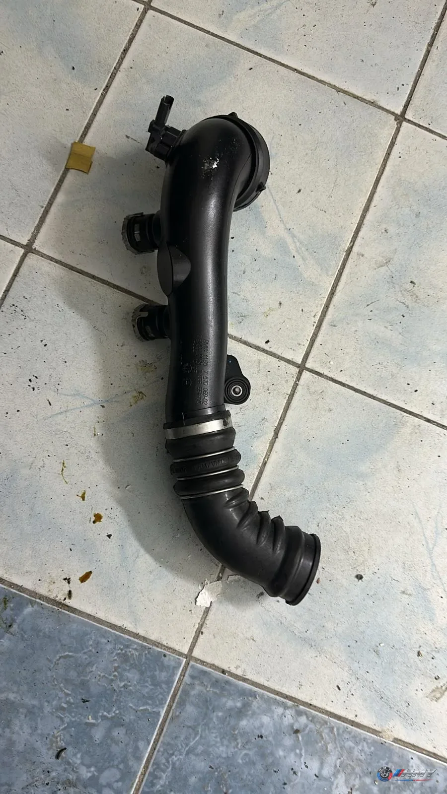 BMW Orijinal Çıkma Hava Filtresi Borusu 11657570069