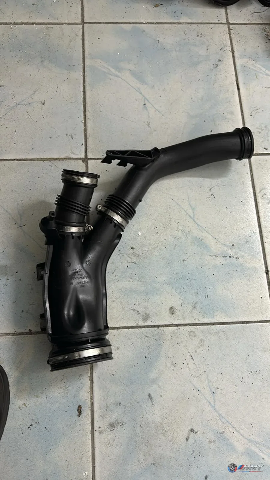 BMW Orijinal Çıkma X6 E71 - N54 Hava Filtresi Hortumu 18307576341