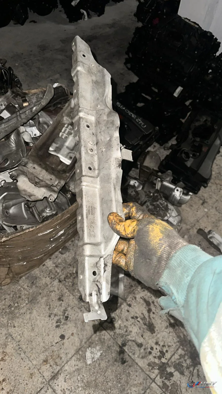 BMW Orijinal Çıkma E88 E90 F10 F25 - N55 Tutucu Sac Ayak 11657588579