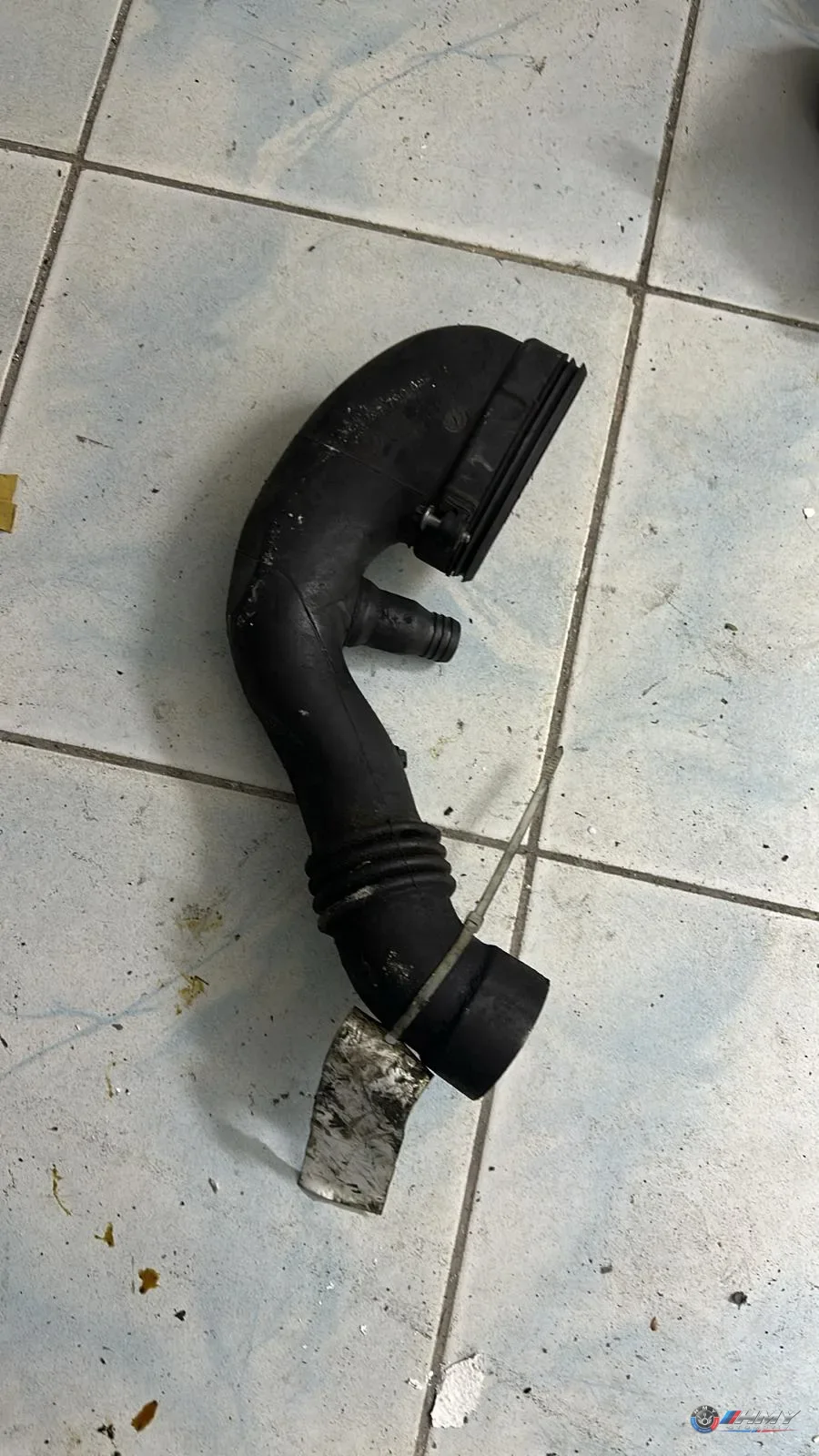 BMW E46 E60 E61 E83 Hava Borusu 13717790552 Orijinal Çıkma