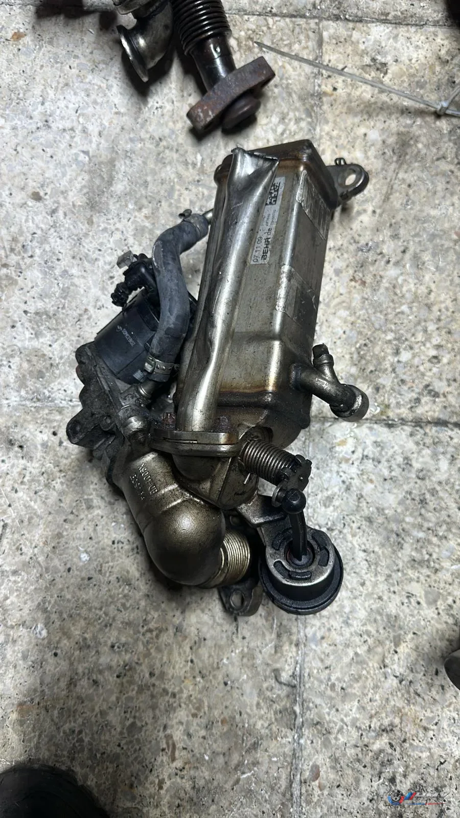 BMW Orijinal Çıkma E70 E71 E90 E91 E92 E93 - EGR Radyatörü 3 SERİSİ 5 SERİSİ GT 5 SERİSİ 7 SERİSİ X5 X6 11717805446