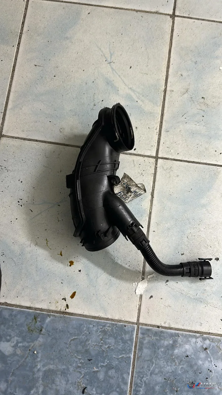 BMW Orijinal Çıkma Hava Filtresi Borusu 13717807493