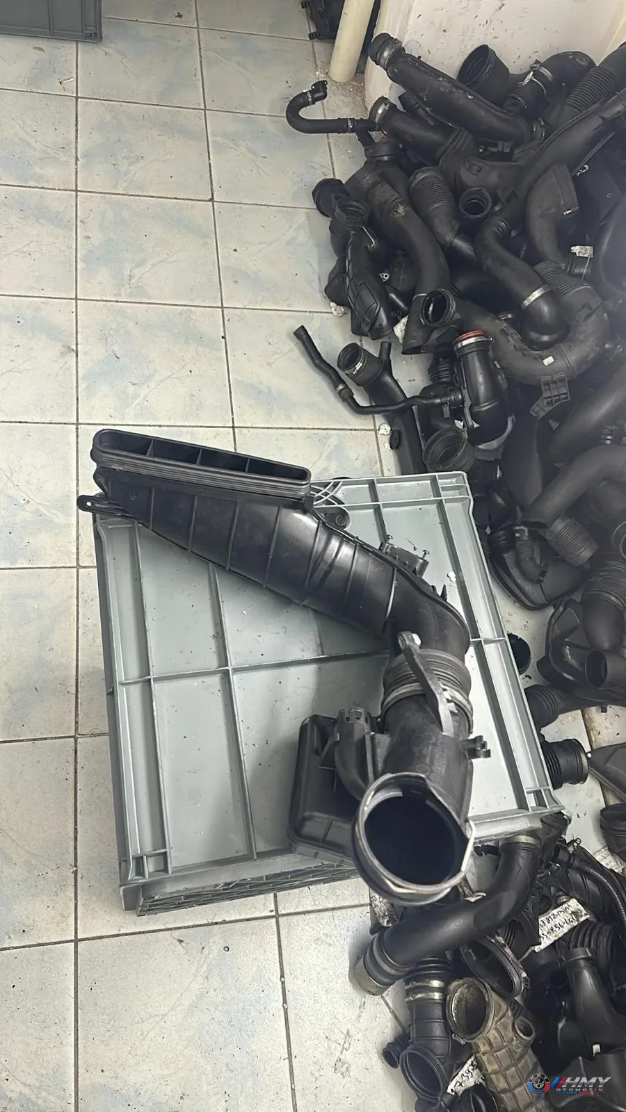 BMW Orijinal Çıkma Hava Filtresi Kutusu Giriş Kanalı 7812946