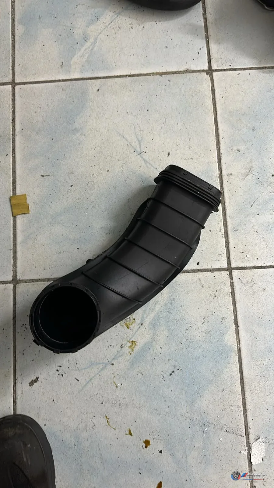 BMW Orijinal Çıkma Hava Filtresi Hortumu 8508047