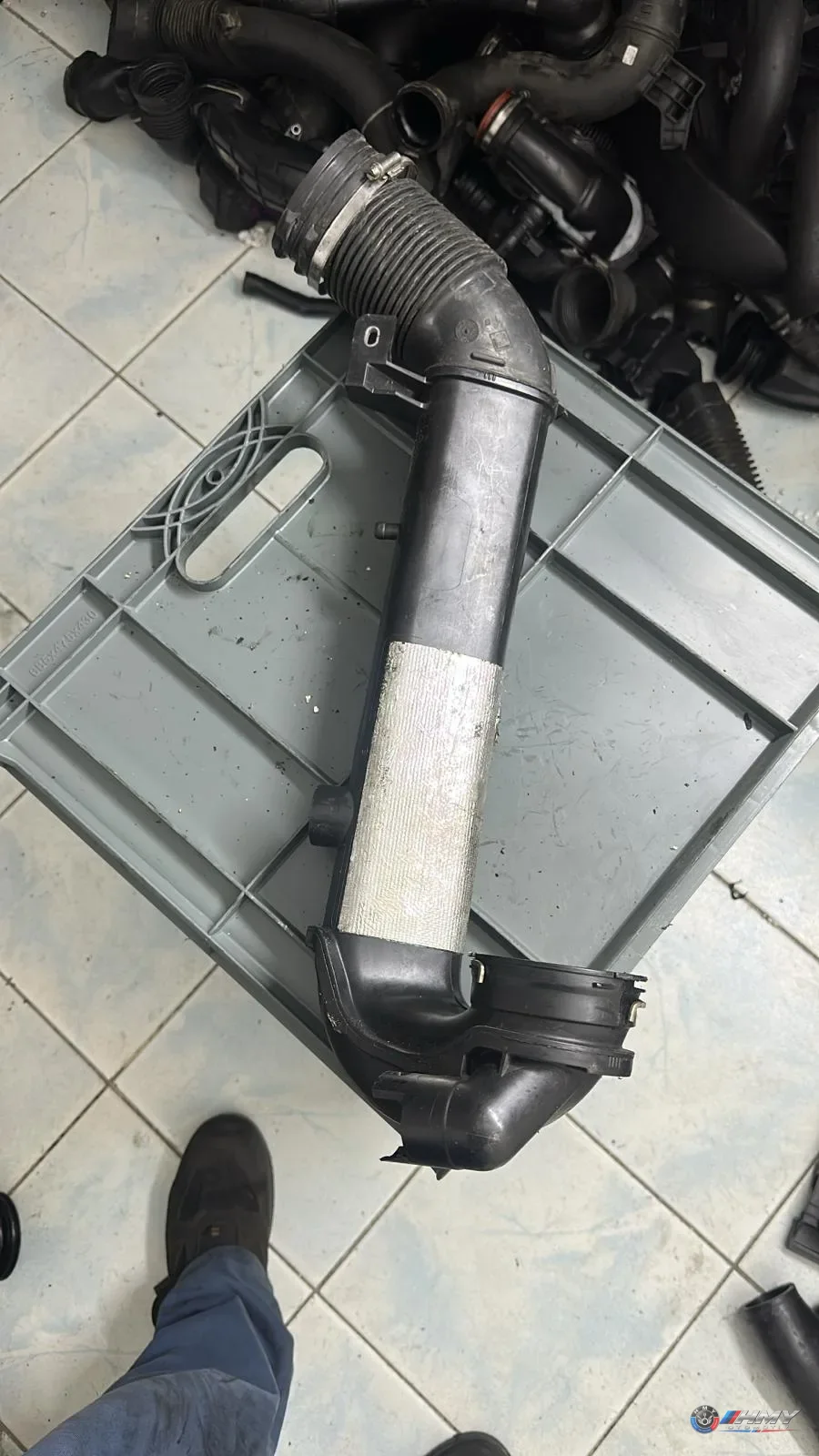 BMW Orijinal Çıkma F40 F44 F45 F46 F48 - B37 B47 Hava Filtresi Borusu 13718511377