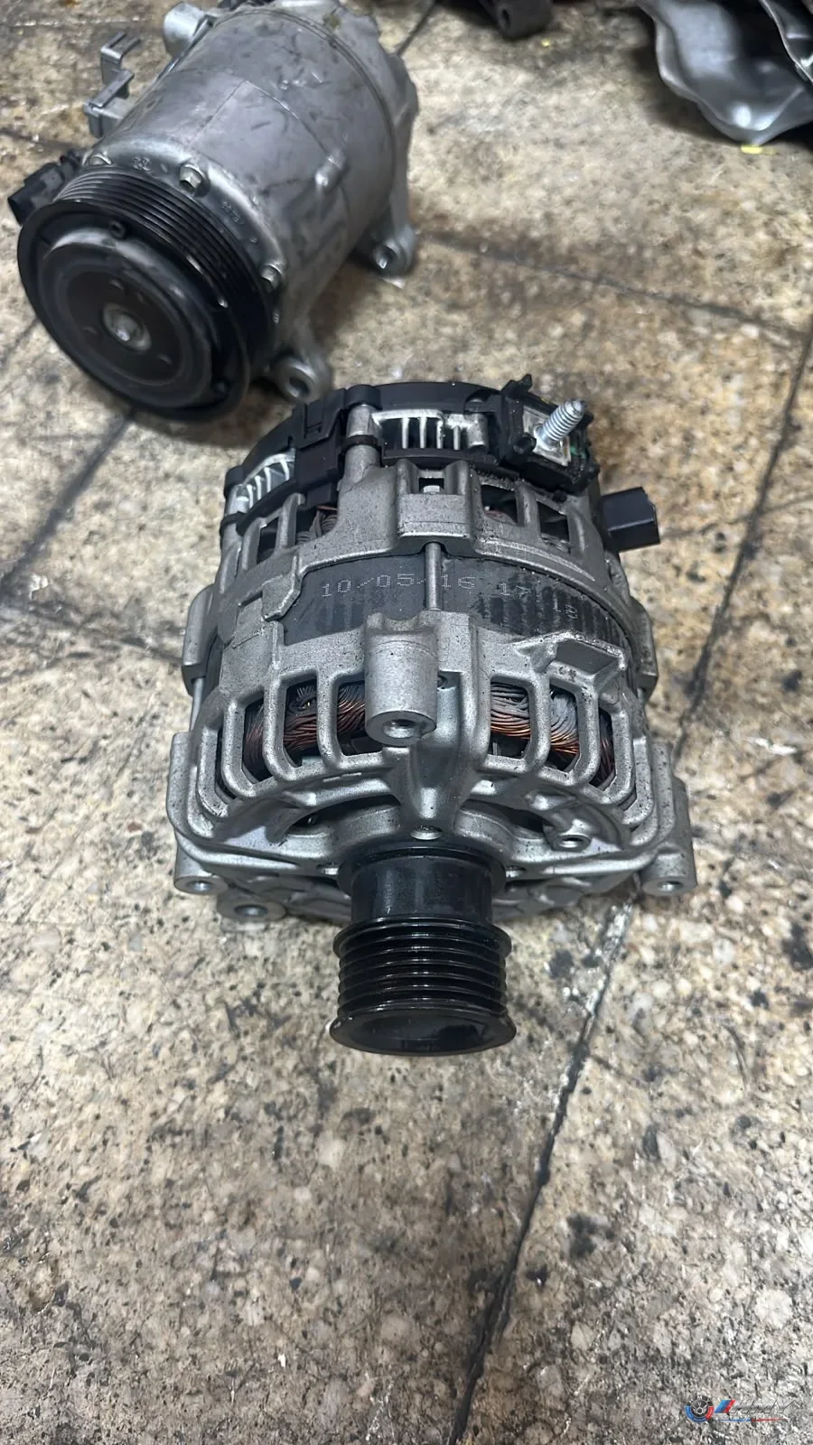 BMW Orijinal Çıkma F30 G01 G11 G30 - B48 B57 B58 Şarj Dinamosu 12318571357