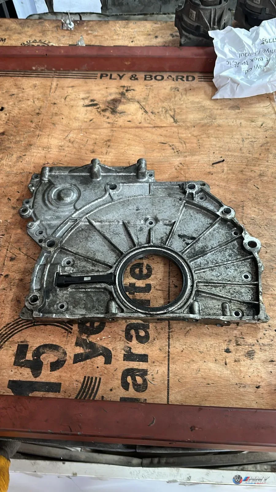 BMW Orijinal Çıkma F45 F48 F55 F60 - B38 Zincir Kapağı 8573137