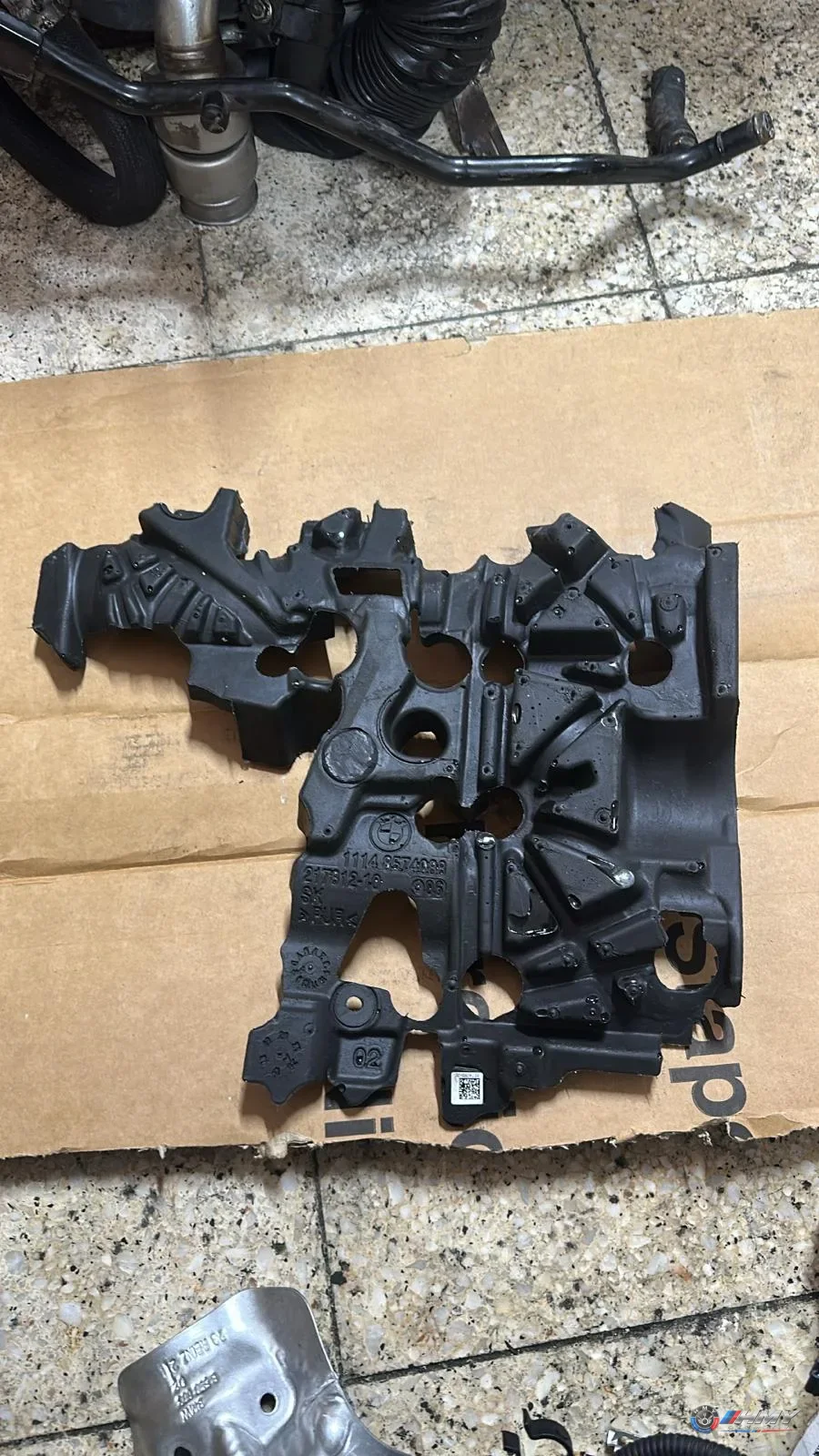 BMW Orijinal Çıkma G01 G02 G11 G12 G30 G31 - B47 Akustik Kapak Yalıtımı 11148574088