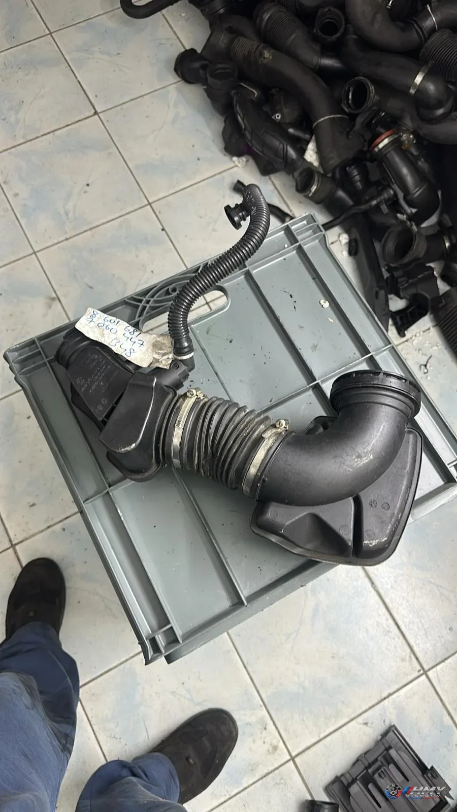 BMW Orijinal Çıkma F20 F21 F22 F23 F30 F31 - B46 B48 Hava Filtresi Kutusu ve Hava Giriş Borusu 13718601681