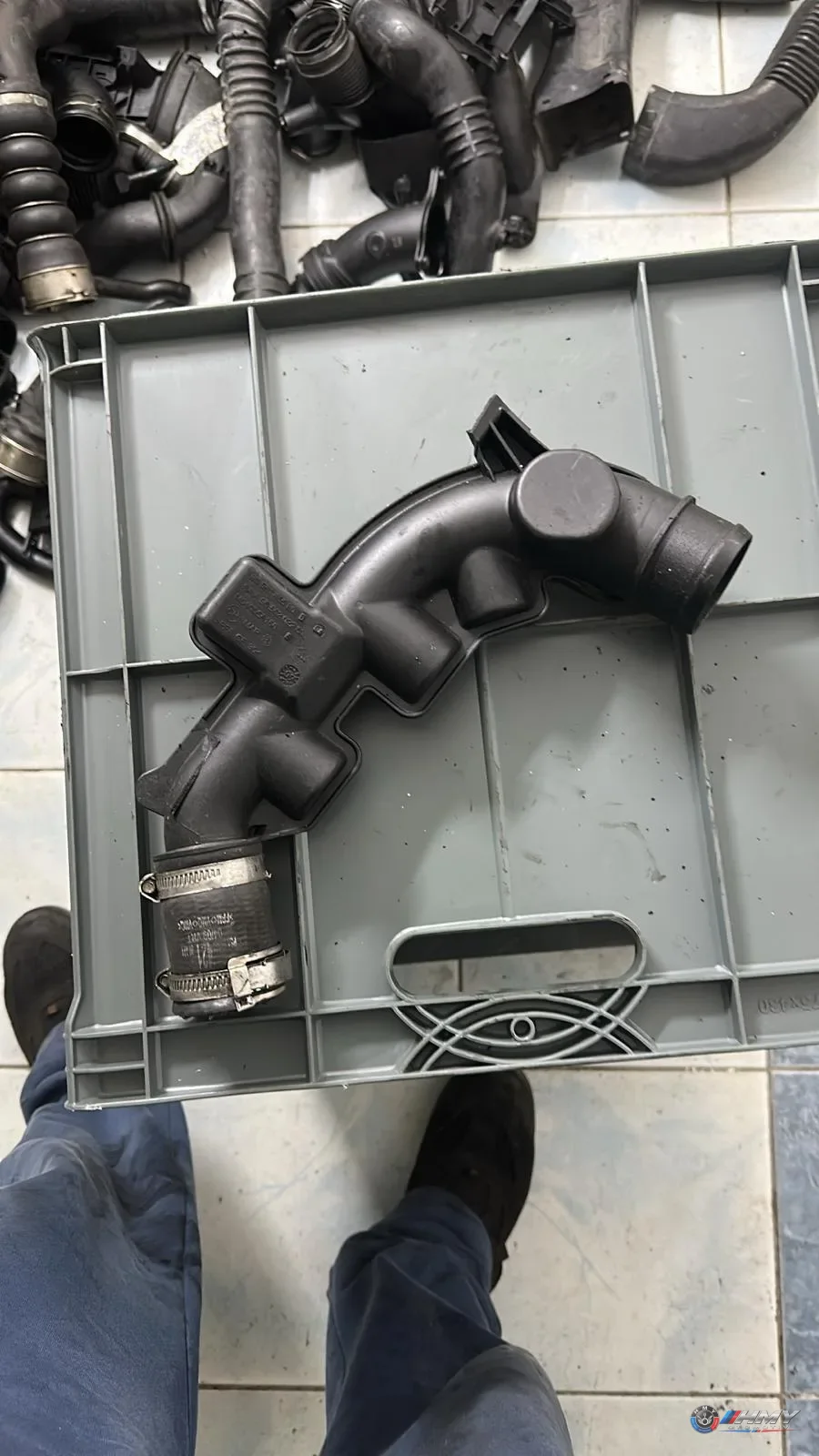 BMW Orijinal Çıkma Hava Filtre Kutusu Çıkış Borusu 9145580