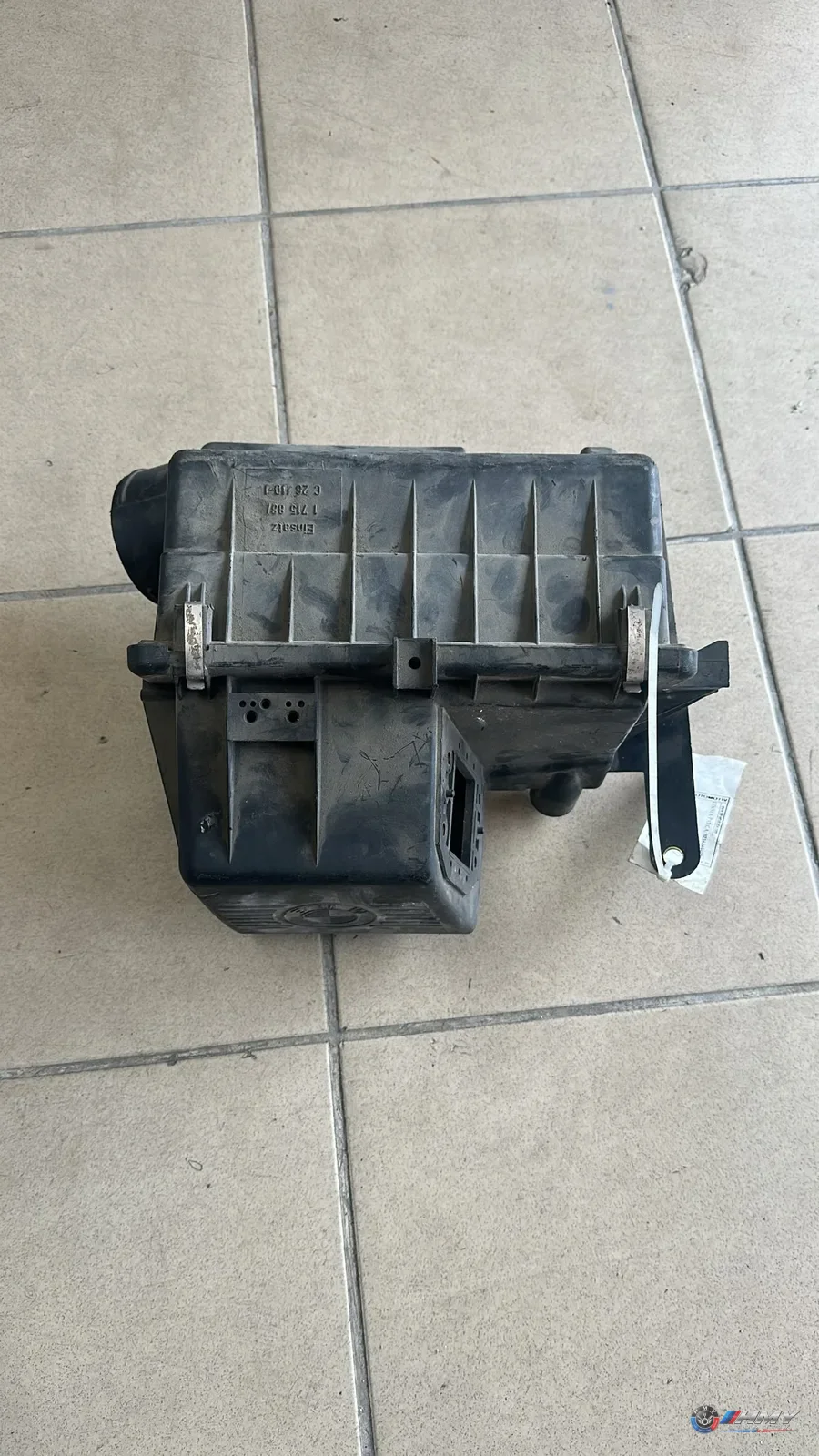 BMW Orijinal Çıkma Hava Filtre Kutusu 1707097