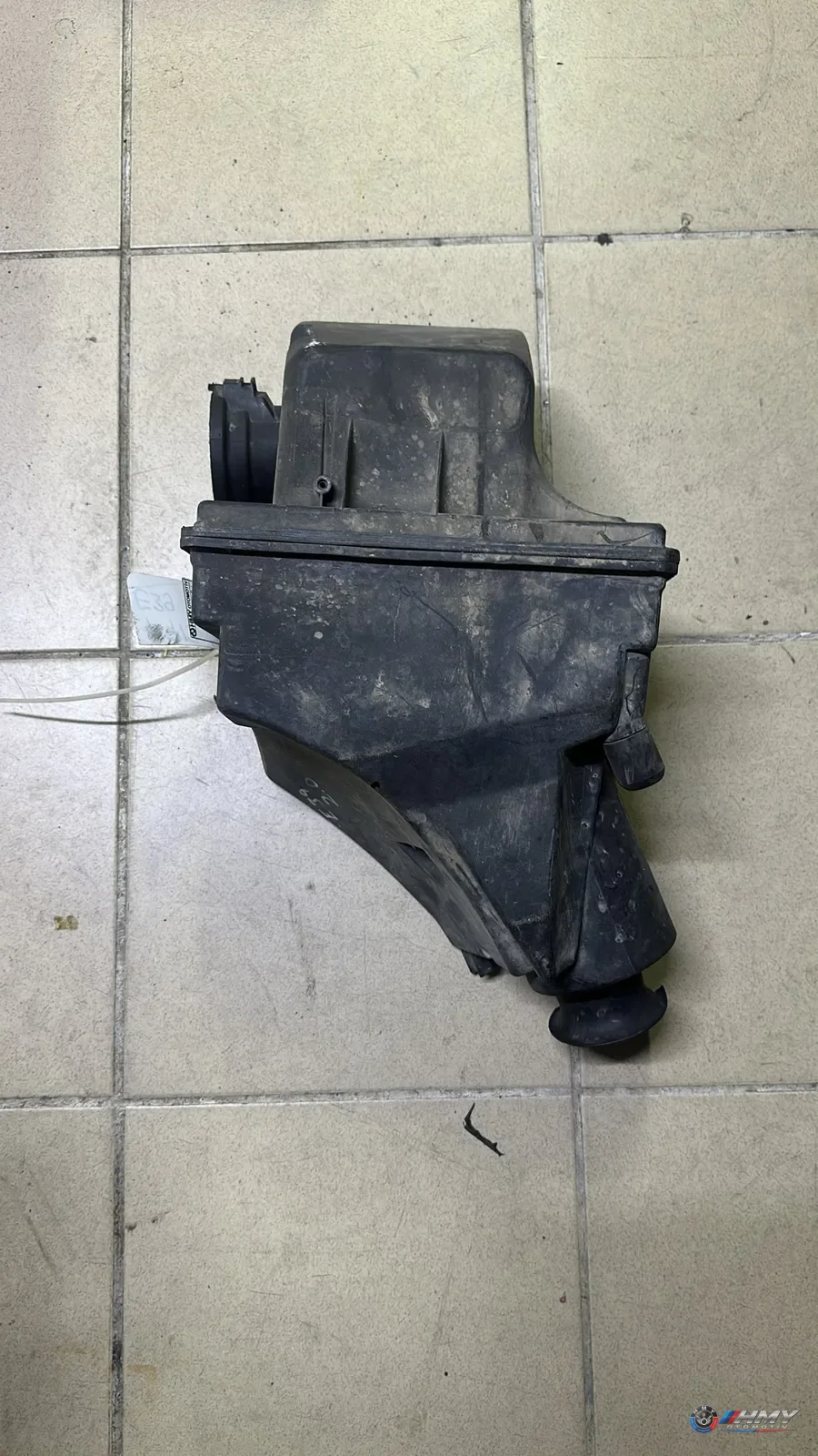 BMW Orijinal Çıkma 5 Serisi E39 - M52 M54 Serisie39 Hava Filtre Kazanı 1713637