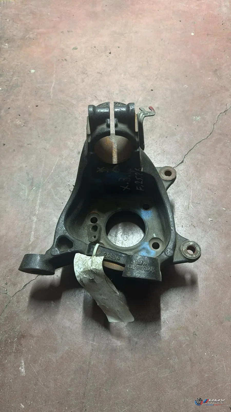 BMW Orijinal Çıkma F25 F26 - Ön Sağ X3 X4 Taşıyıcı 4058432