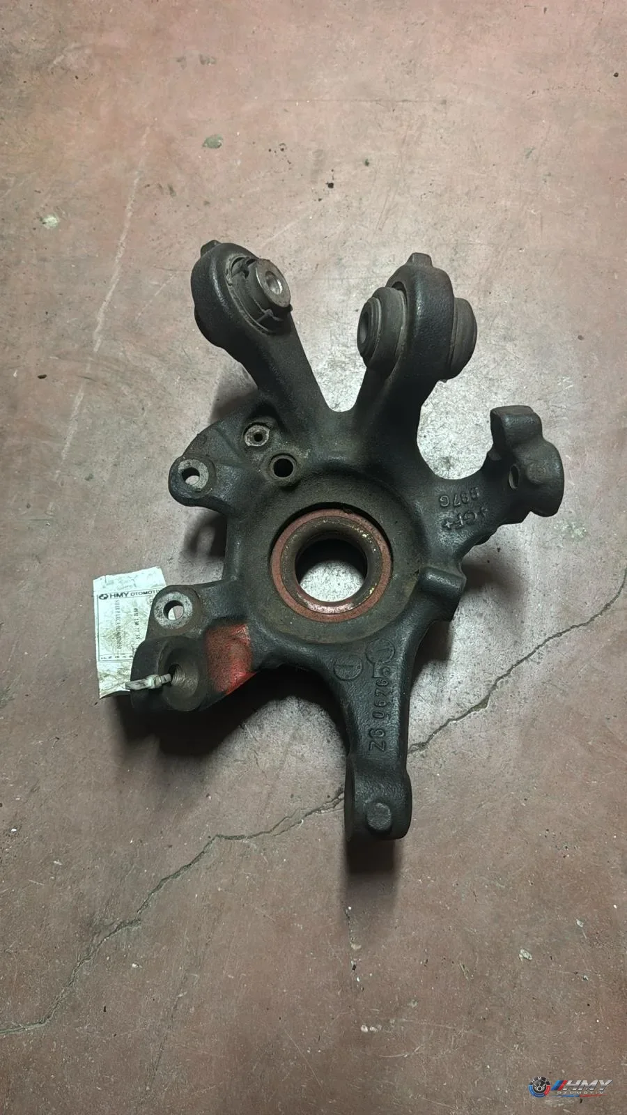 BMW Orijinal Çıkma E81 E87 E90 - Arka Sol Taşıyıcı 6757081