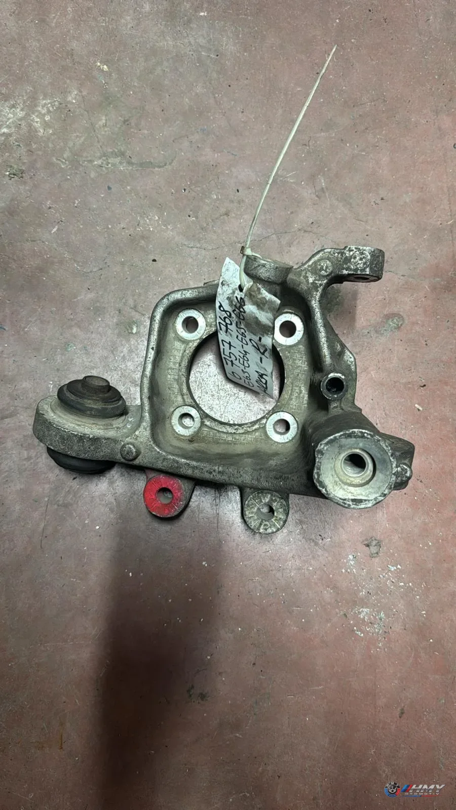 BMW Orijinal Çıkma Taşıyıcı (Bilya Kovanı) 6757768