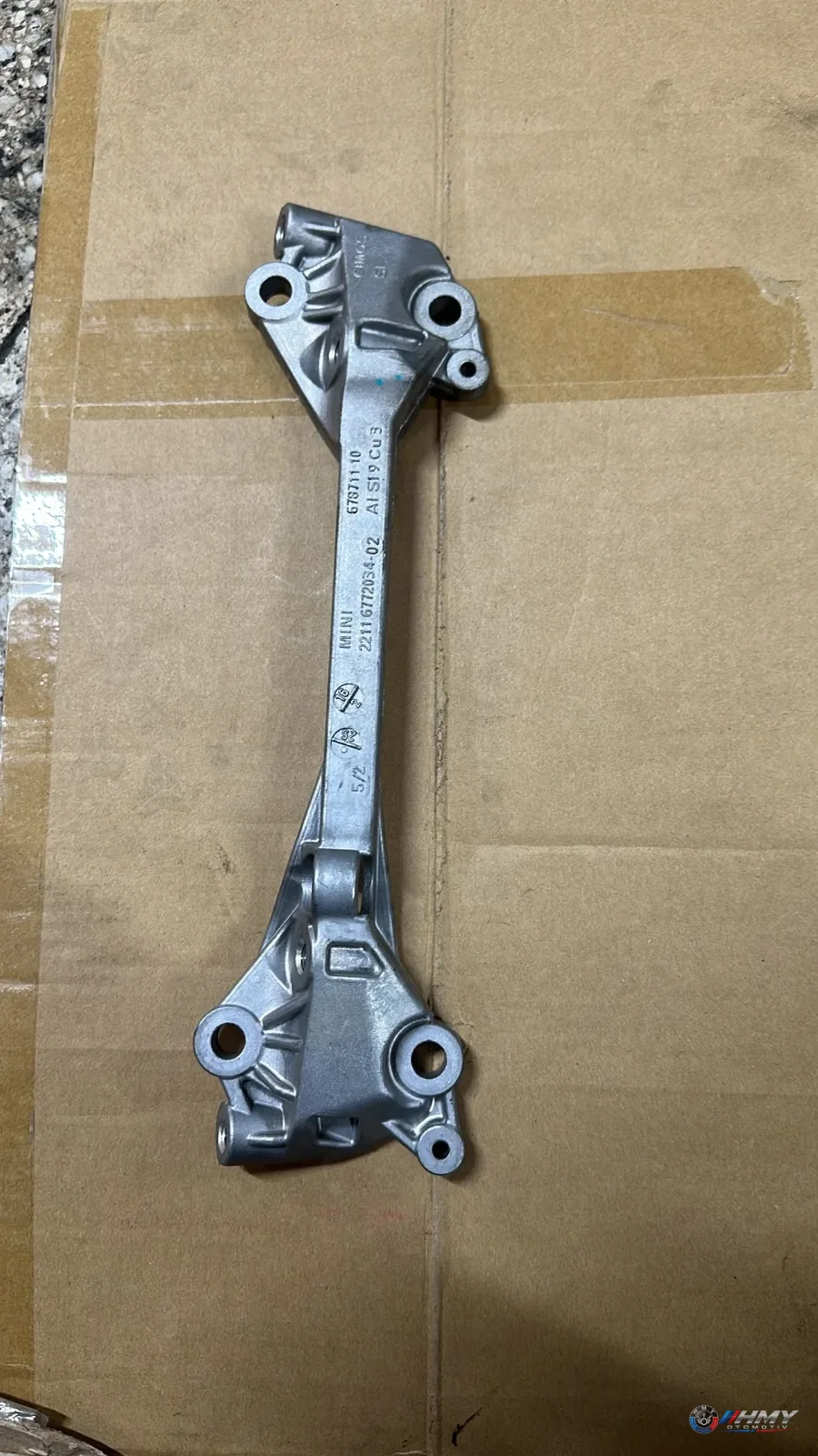 BMW Orijinal Çıkma MINI R55 R56 R57 R58 R59 R60 - Bağlantı Parçası/Motor Kulağı 22116772034
