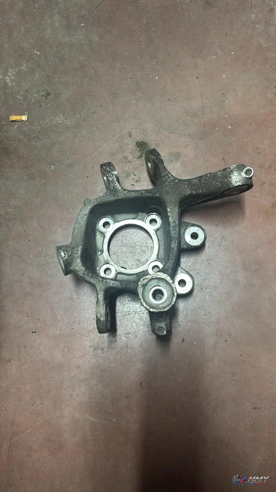 BMW Orijinal Çıkma 5 Serisi F10 F18 - Arka Sol LCI LCI Taşıyıcı 33326793769