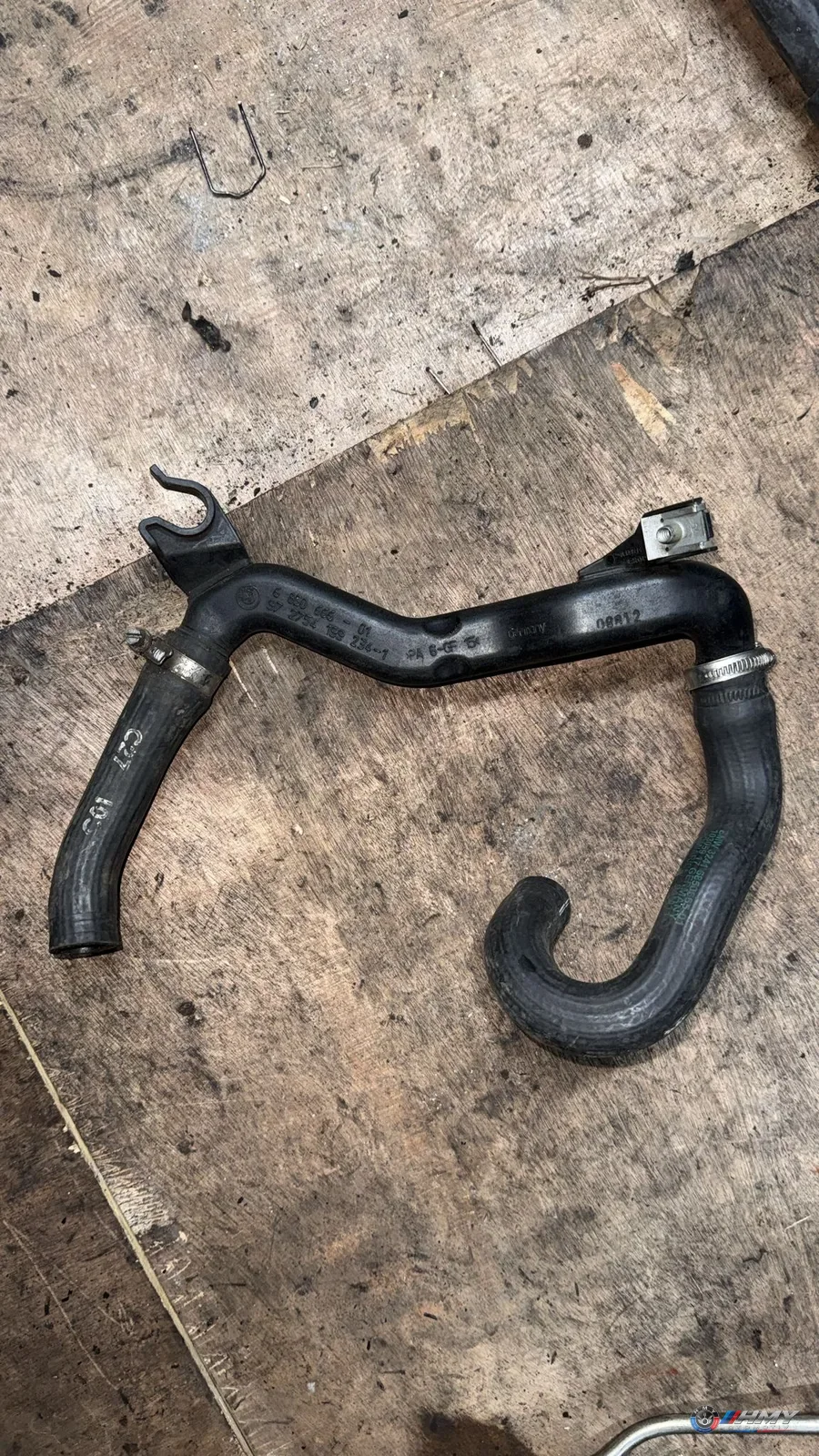 BMW Orijinal Çıkma F01 F02 F04 F07 F10 F11 - N63 Radyatör Hortumu 32416850666