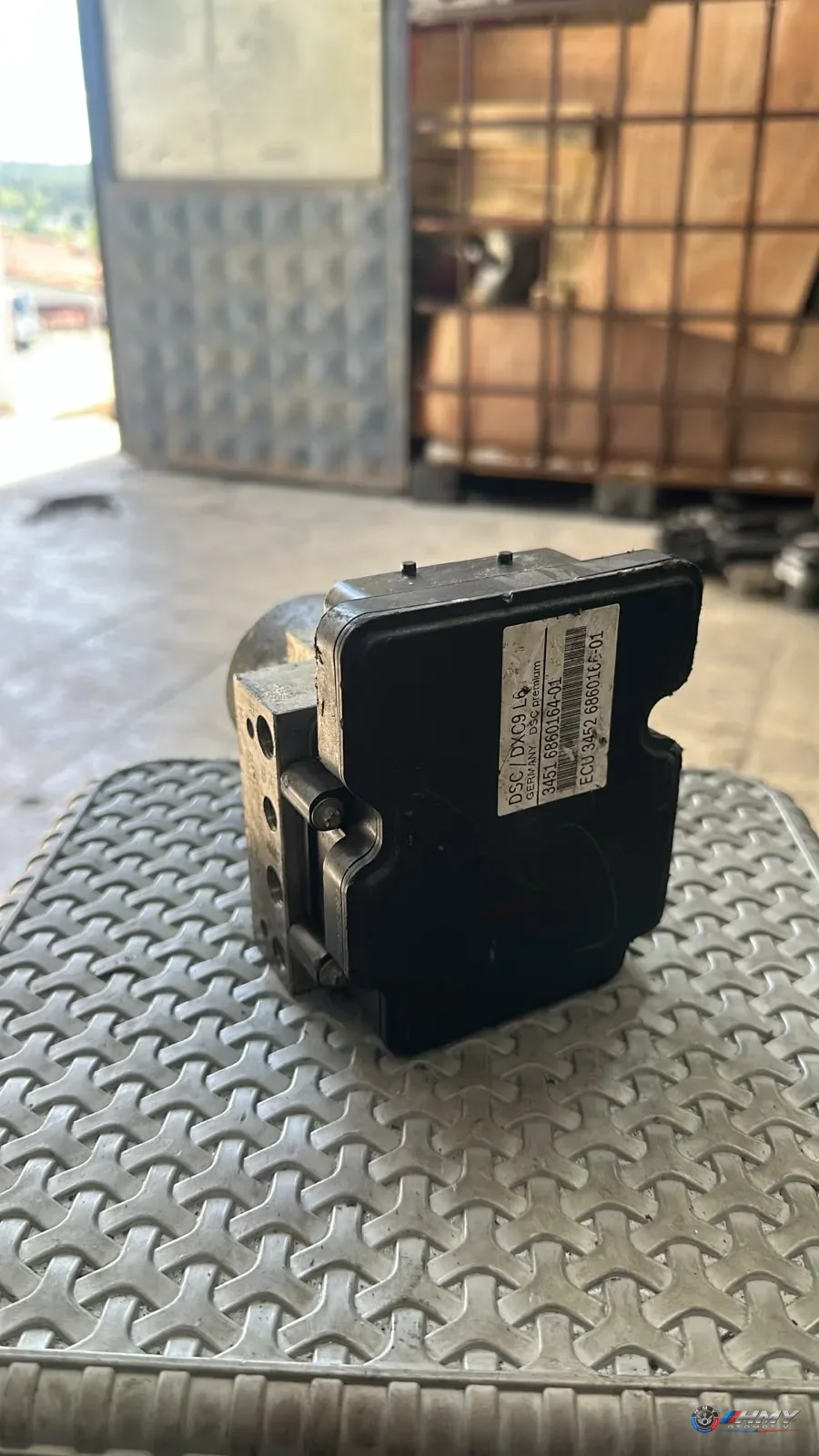 BMW Orijinal Çıkma 5 Serisi F07 F10 F11 - ABS Beyni 6860164