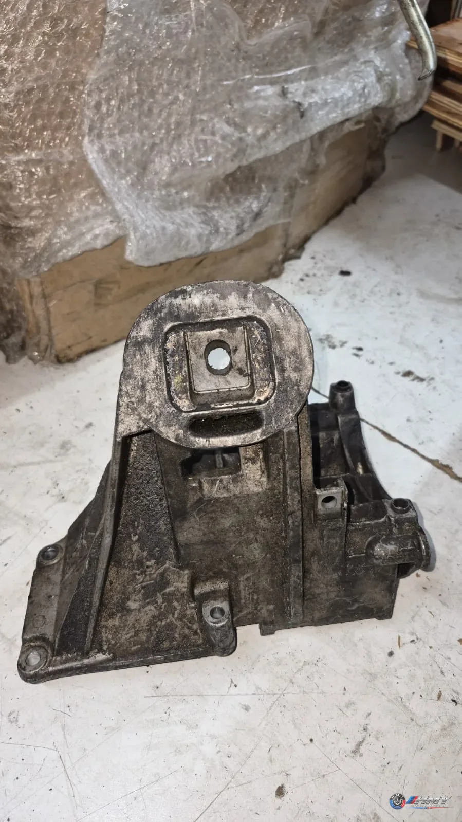 BMW Orijinal Çıkma Motor Kulağı Motor Bağlantı Braketi 7503226