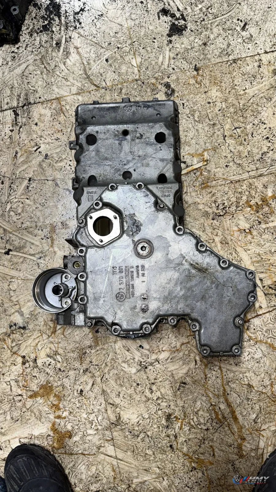 BMW Orijinal Çıkma F01 F02 F06 F07 F10 F11 - N63 Yağ Karteri Üst Parçası 11137621070