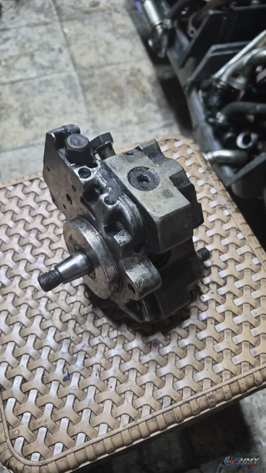 BMW Orijinal Çıkma E46 E60 E70 E90 - M47N2 M57N2 Mazot Poması 7795713