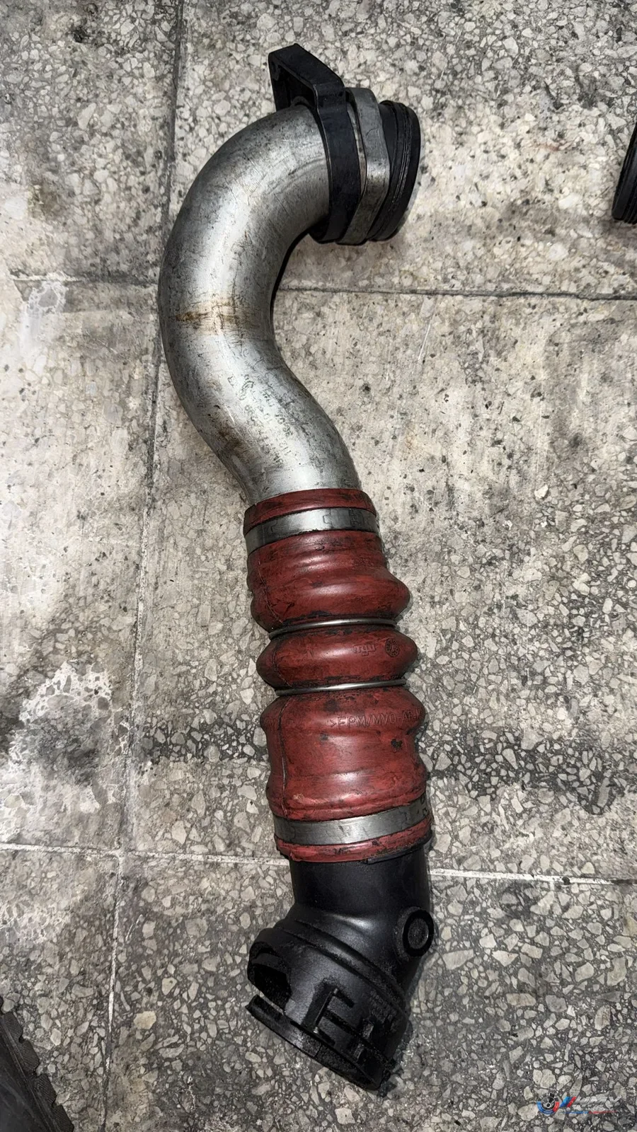 BMW Orijinal Çıkma Turbo Hava Emme Borusu 7796301