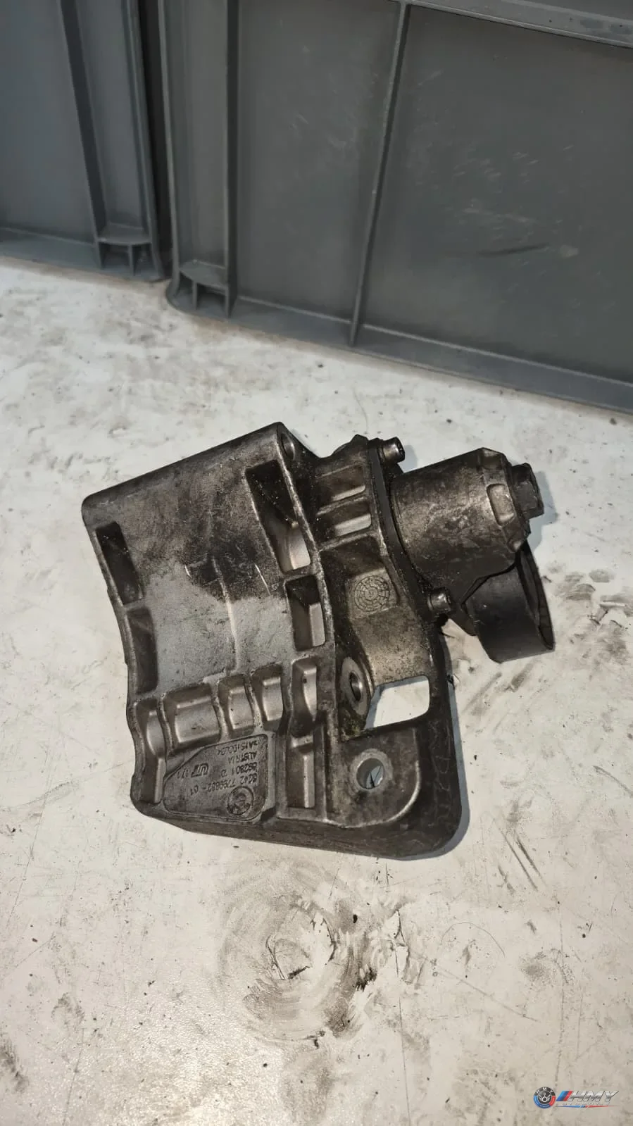 BMW X5 X6 E70 E71 Bağlantı Parçası/Motor Kulağı 32427799862 Orijinal Çıkma