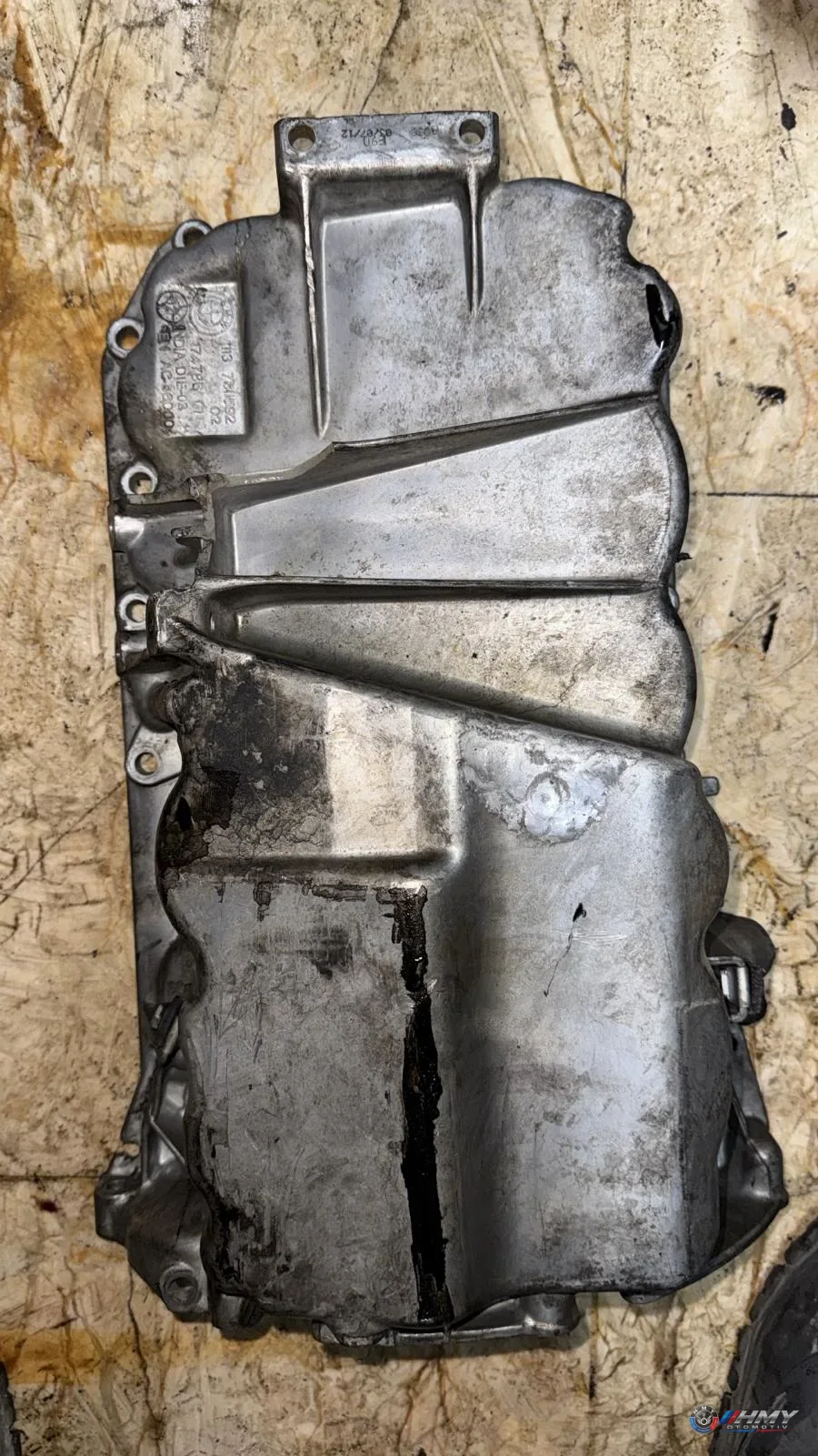 BMW Orijinal Çıkma Yağ Karteri 11137811592