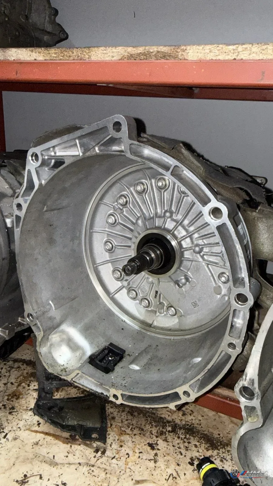 BMW Orijinal Çıkma Şanzıman Gövdesi 8487460