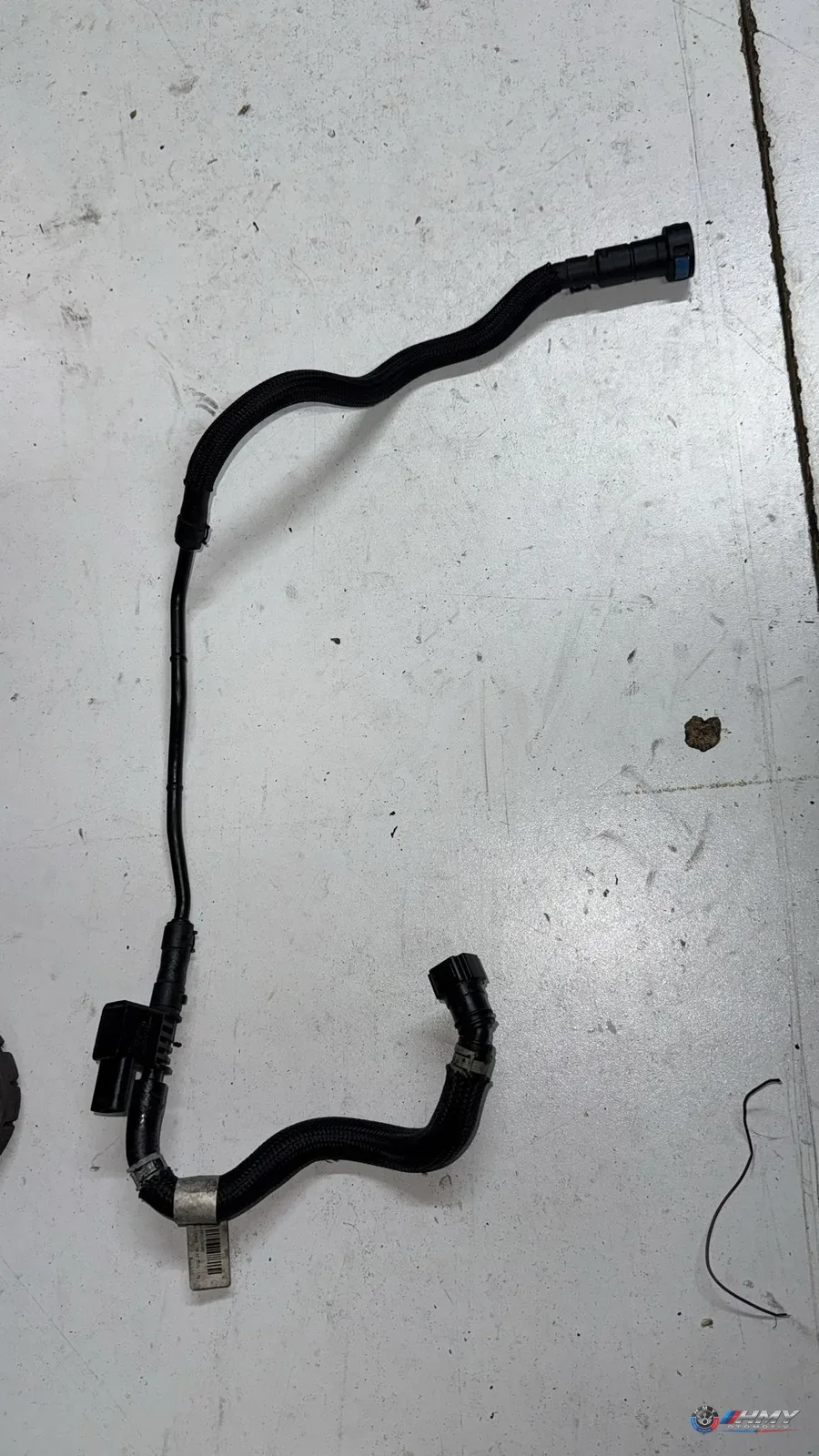BMW Orijinal Çıkma Yakıt Hattı 8511723