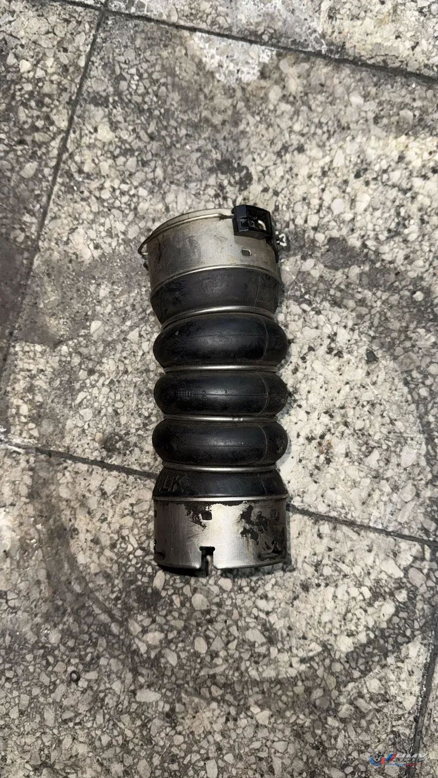 BMW Orijinal Çıkma F01 F07 F10 - N57N Turbo Hortumu 11618513451